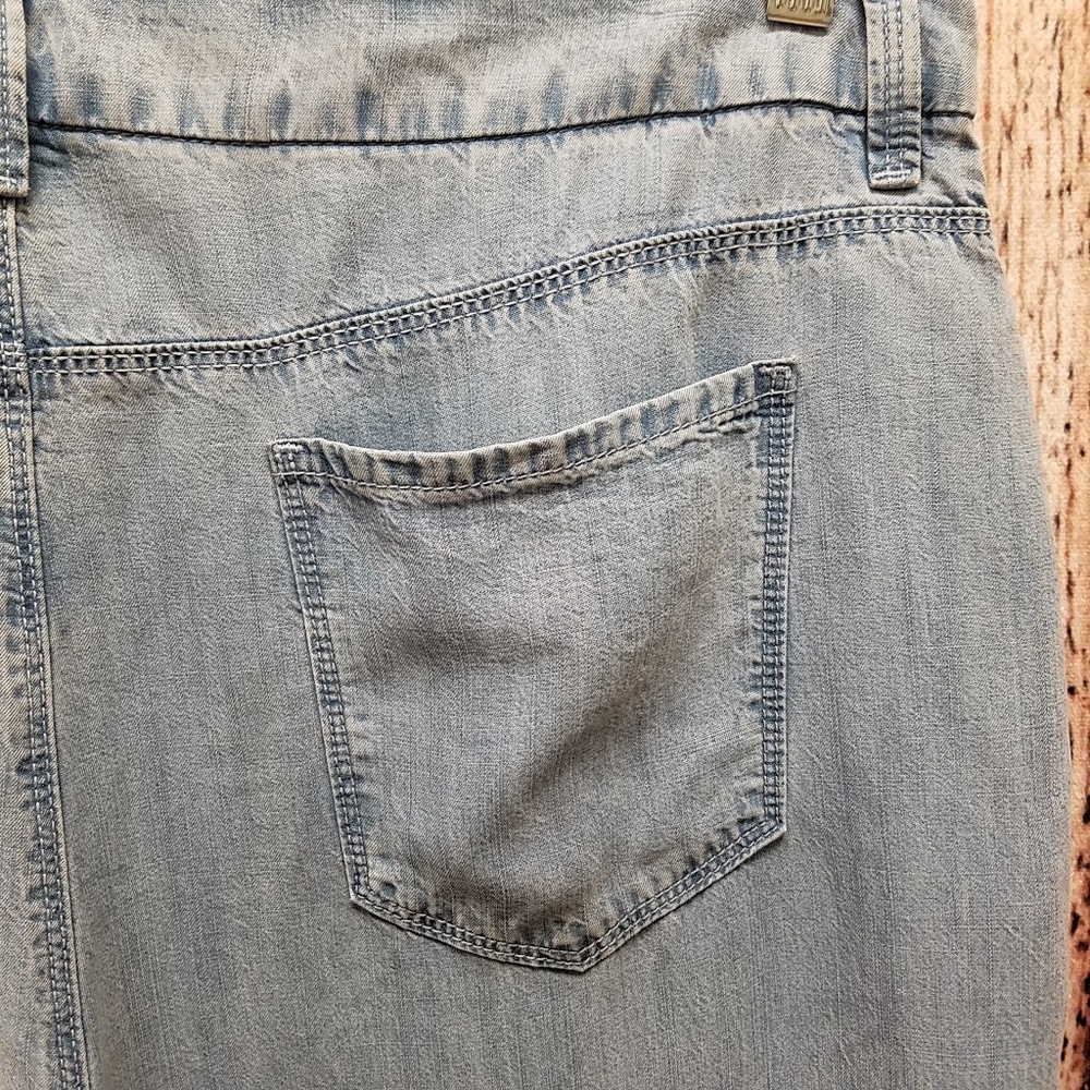Light Wash Gauchos - Picture 4 of 7